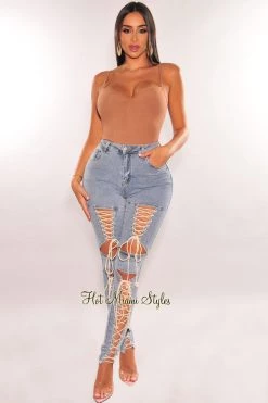 Queen Mania Denim Wash High Waist Lace Up Skinny Jeans Just In