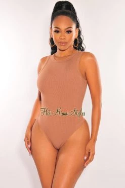 LA LUXE HMS ESSENTIAL: Mocha Ribbed Round Neck Sleeveless Bodysuit Just In
