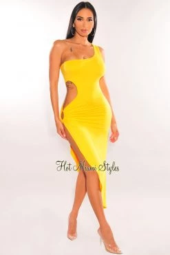 SPRING HAZE Just In Yellow One Shoulder O-Ring Cut Out Slit Dress
