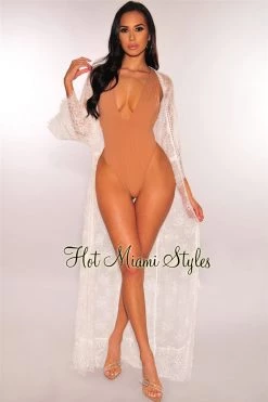 NIKIBIKI White Floral Lace Cover Up