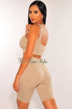 Sole Mio (set) HMS Fit: Sand Ribbed Seamless Padded Butt Lifting Biker Shorts Two Piece Set