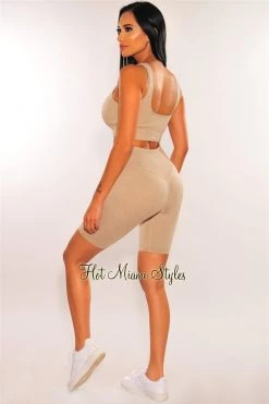 Sole Mio (set) HMS Fit: Sand Ribbed Seamless Padded Butt Lifting Biker Shorts Two Piece Set